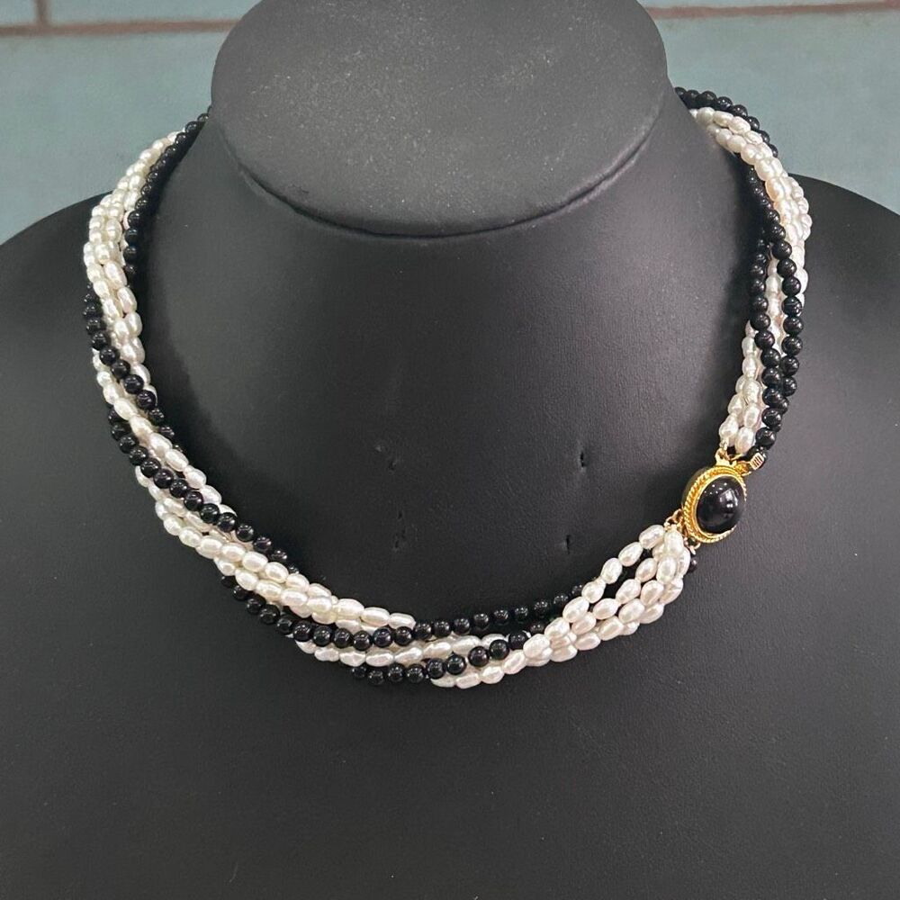 Vtg Freshwater Pearls Collar Necklace 18” Black White Multi-strand Push Clasp